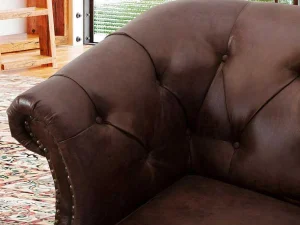 New Chesterfield Fauteuil Aquitaine Van Microvezel Effect Lived-In Leer - Bruin Fauteuil Stof