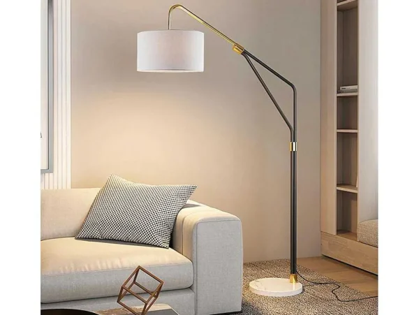 Best Staande Lamp Van Metaal, Linnen En Marmer - L122 X H180 Cm - Wit, Zwart En Goudkleurig - Masdar Staande Lamp